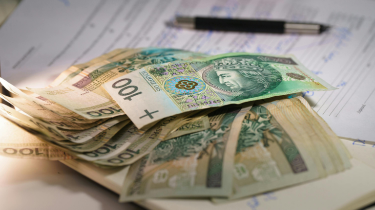 Best Financial Habits for Young Adults to Build Lasting Wealth and Stability